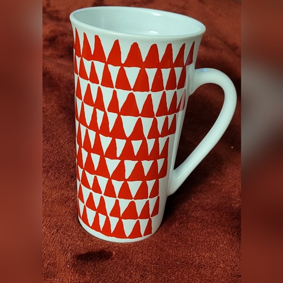 Starbucks Red triangle Mug - Picture 3 of 5